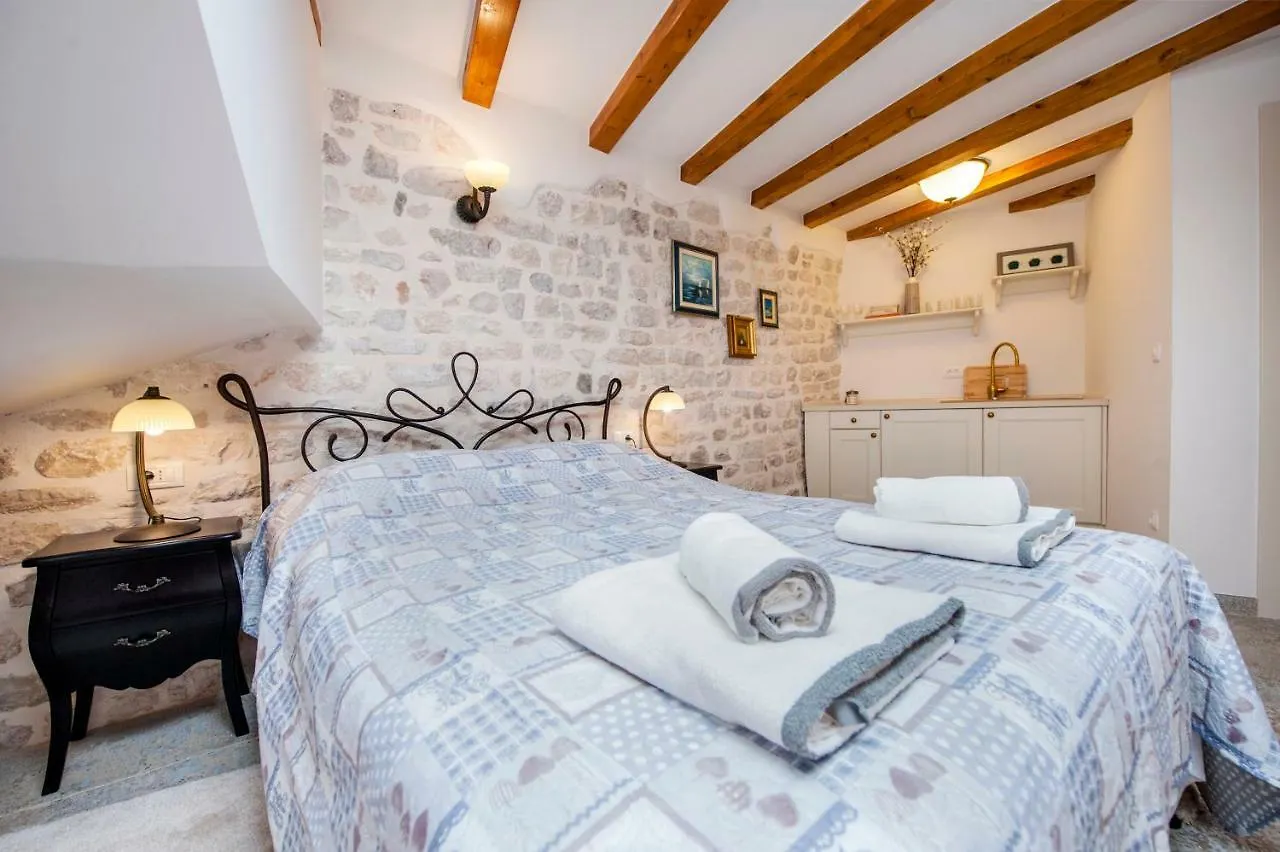Villa S. Benedetto Rovinj Gasthuis