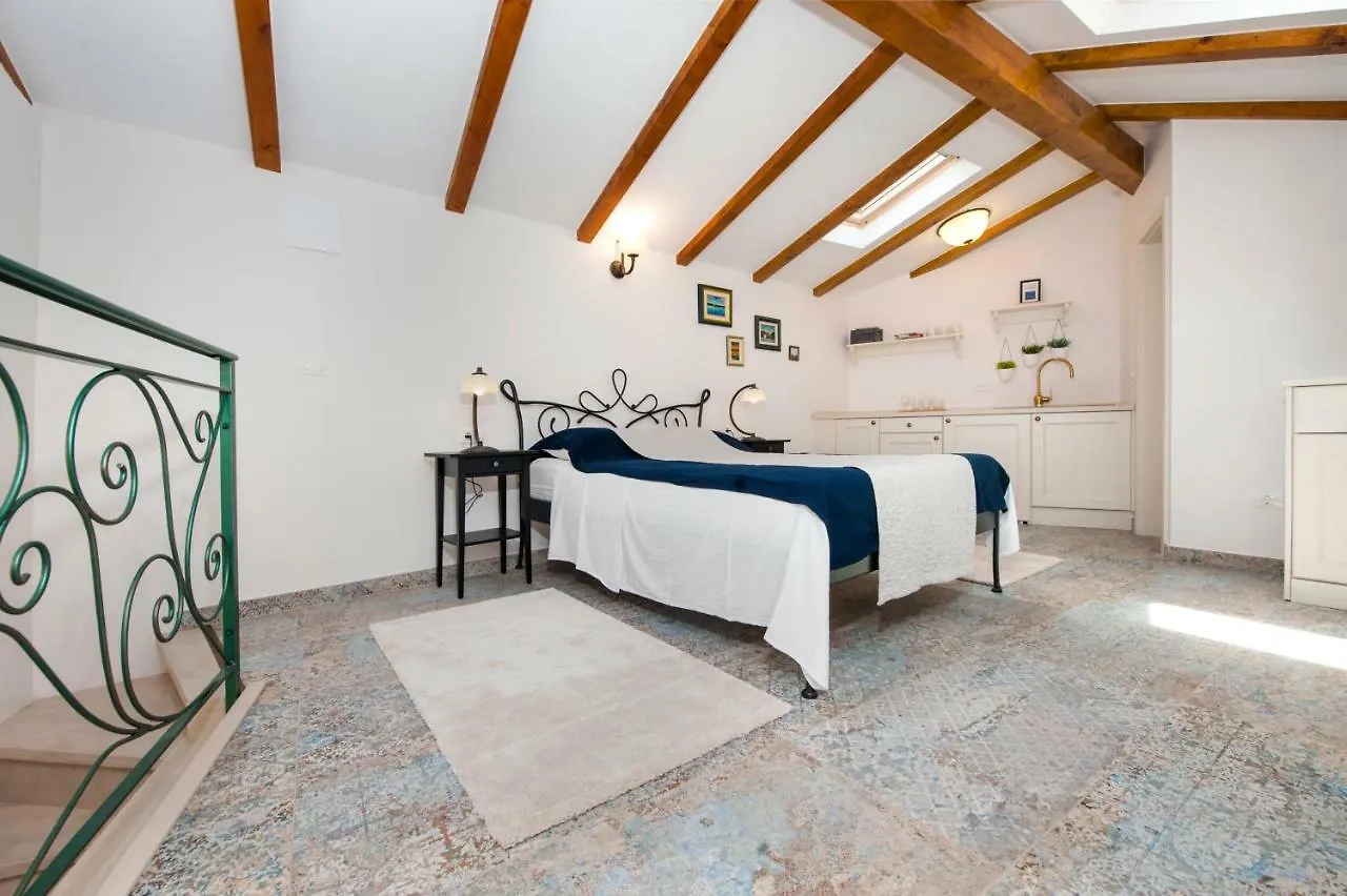 *** Gasthuis Villa S. Benedetto Rovinj Kroatië